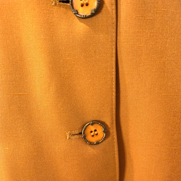 Harve Bernard Gold Skort Woman’s Business Suit, Size 12 Petite - Picture 10 of 11